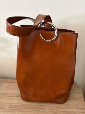 Cartier 90s Panthere Sling Bag Minimal Leather Bucket Cognac patent leather